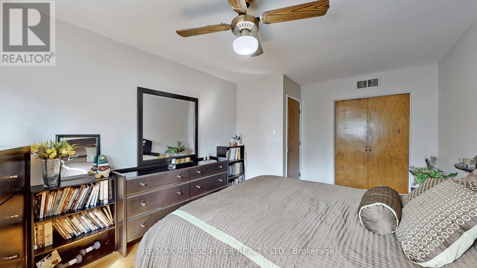 112 Billington Crescent, Toronto, Ontario  M3A 2G6 - Photo 18 - C12147797