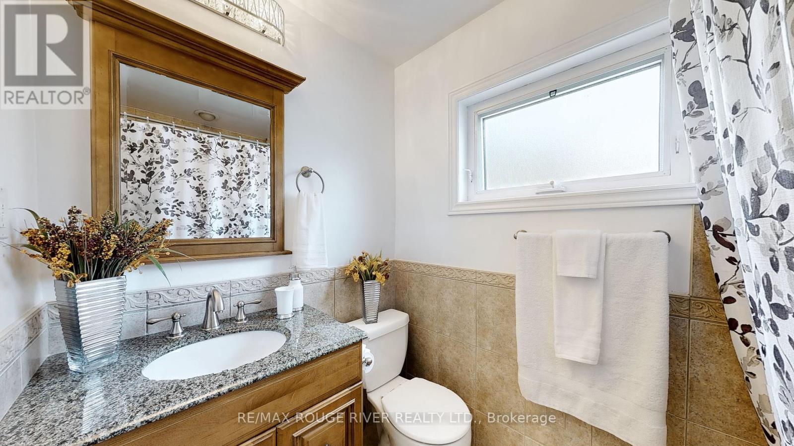 112 Billington Crescent, Toronto, Ontario  M3A 2G6 - Photo 21 - C12147797