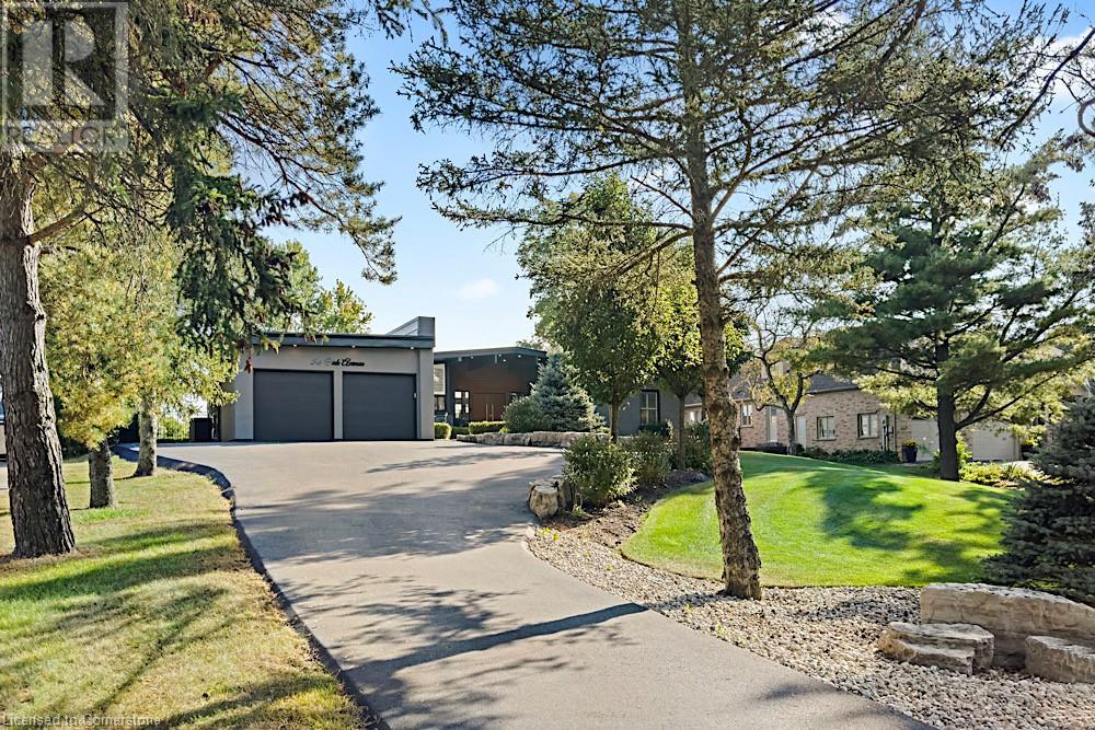 56 Oak Avenue, Flamborough, Ontario  L9H 4Y9 - Photo 2 - 40728398