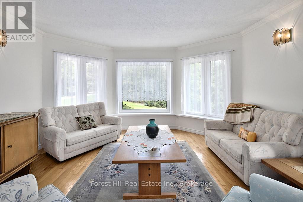 494502 Traverston Road, West Grey, Ontario  N0C 1H0 - Photo 8 - X12147914