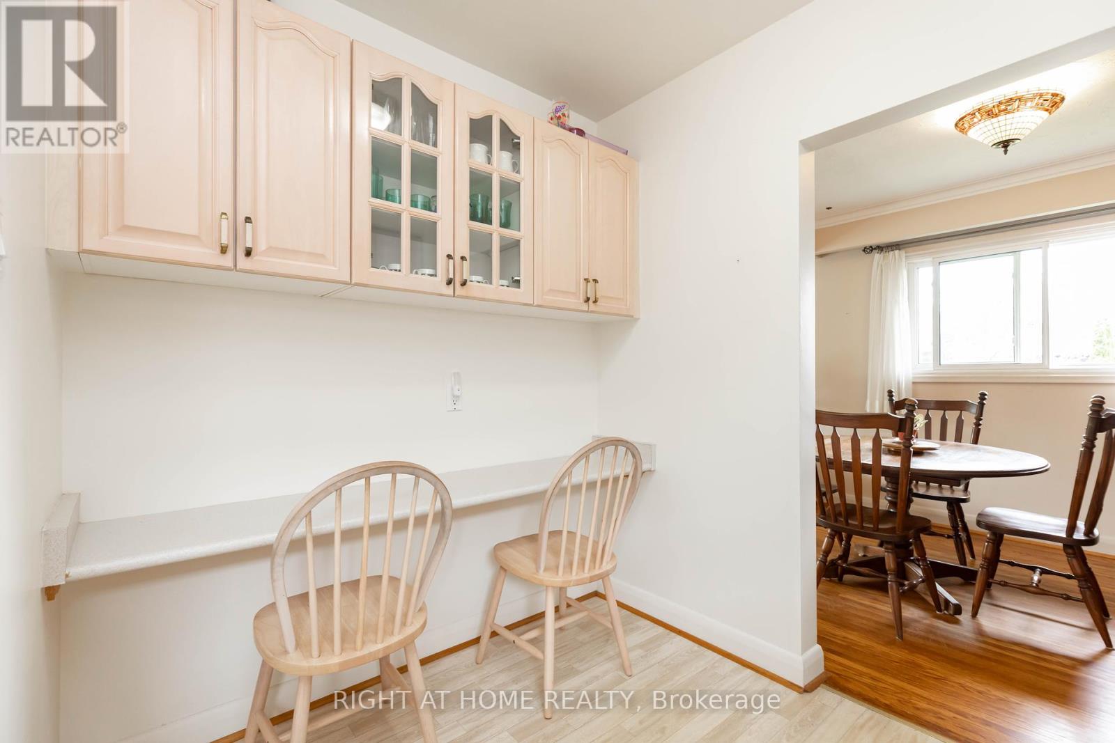 22 Flintridge Road, Toronto, Ontario  M1P 1C1 - Photo 15 - E12147796