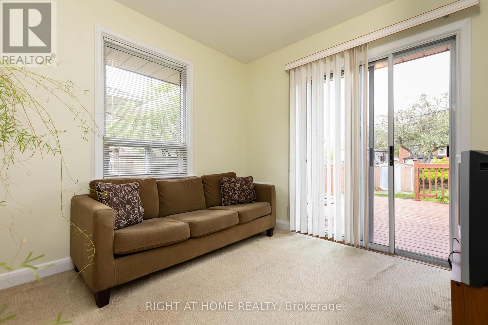 22 Flintridge Road, Toronto, Ontario  M1P 1C1 - Photo 20 - E12147796