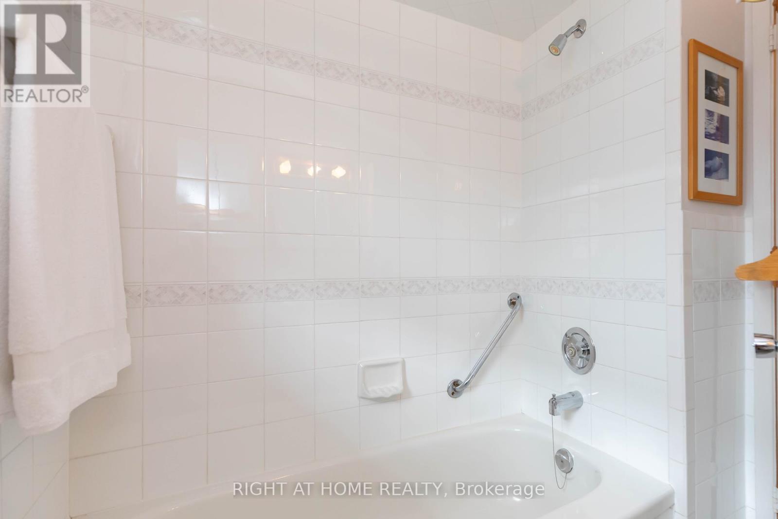22 Flintridge Road, Toronto, Ontario  M1P 1C1 - Photo 22 - E12147796
