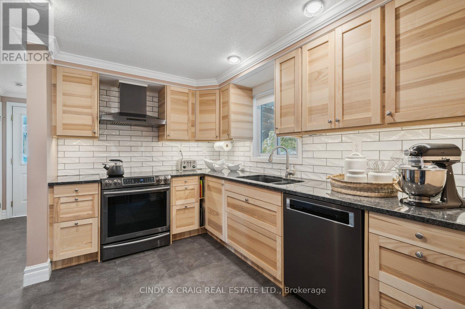 5 Peters Pike, Clarington, Ontario  L0B 1M0 - Photo 3 - E12147829