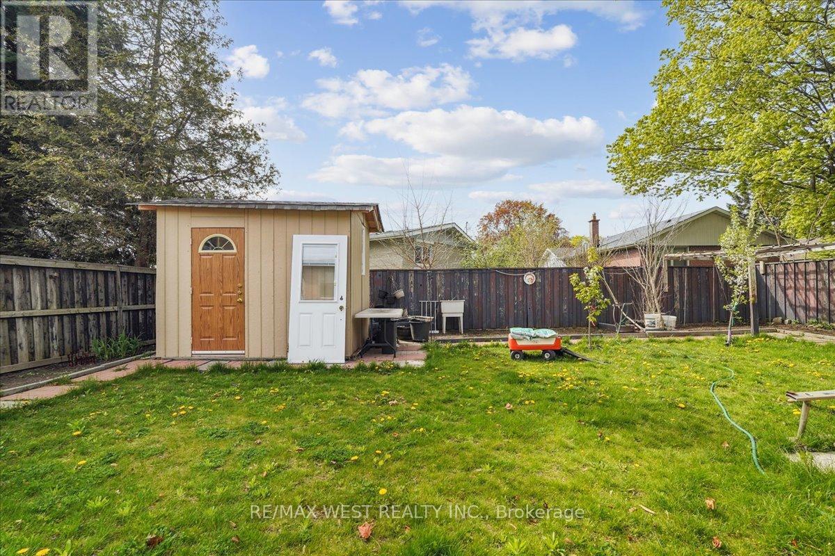 6 Dubarry Avenue, Toronto, Ontario  M1E 3G8 - Photo 5 - E12147834