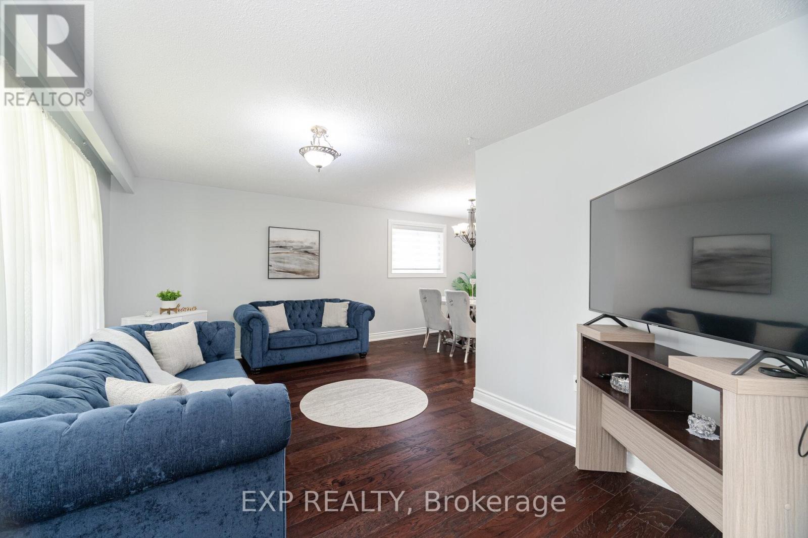 767 Tatra Drive, Oshawa, Ontario  L1J 6S5 - Photo 2 - E12147841