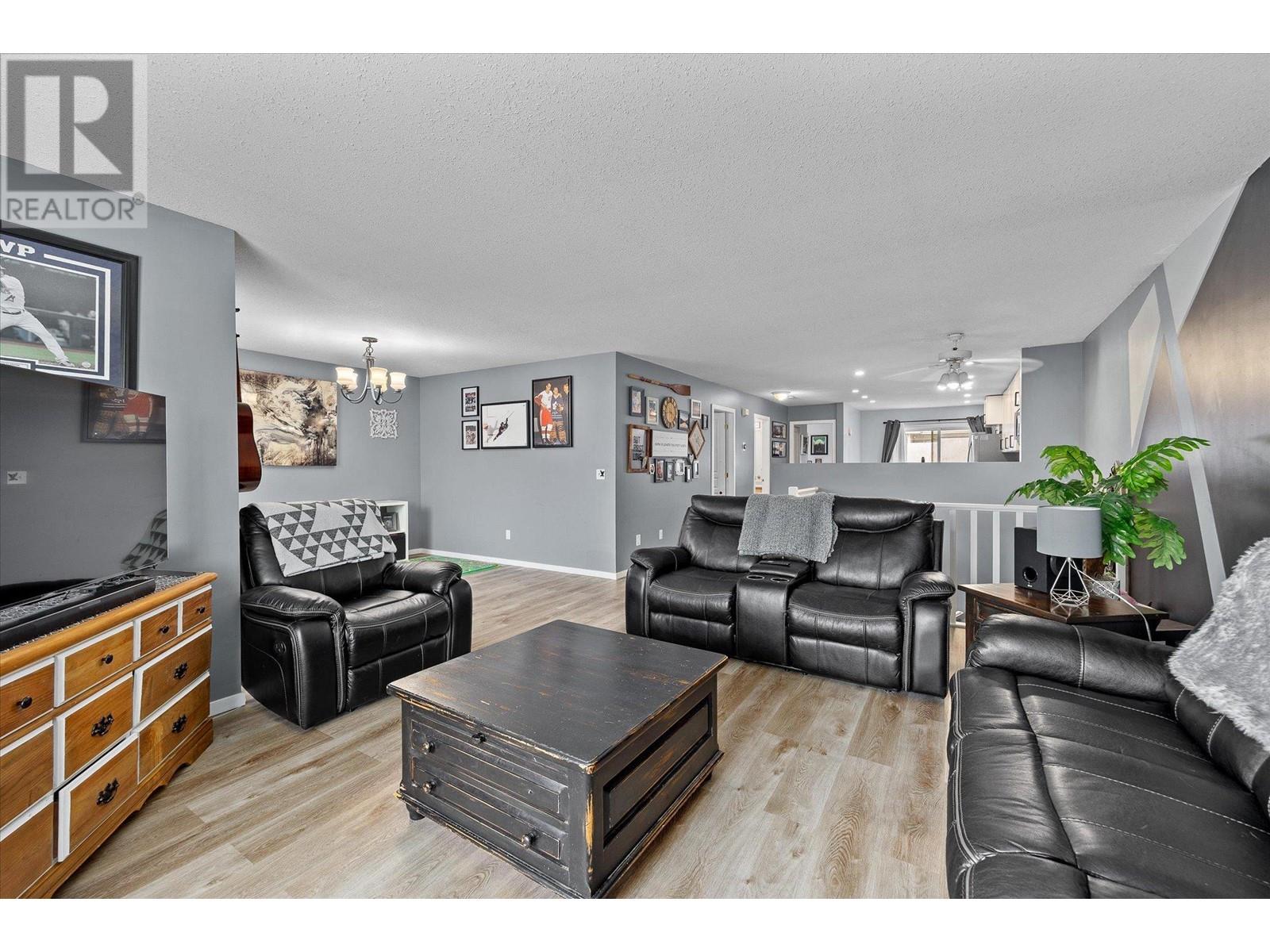 545 Clayton Crescent, Kelowna, British Columbia  V1X 7P4 - Photo 7 - 10347248