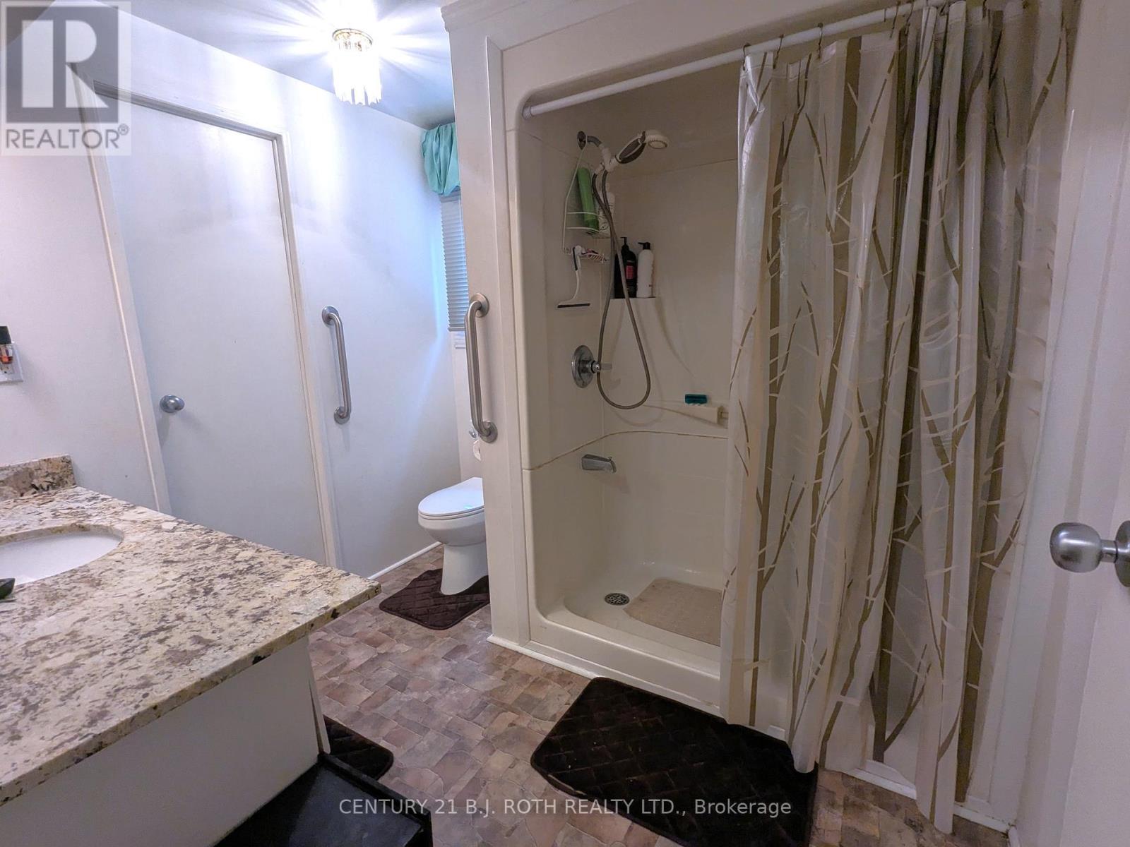 66 Linden Lane, Innisfil, Ontario  L9S 1P2 - Photo 25 - N12147773