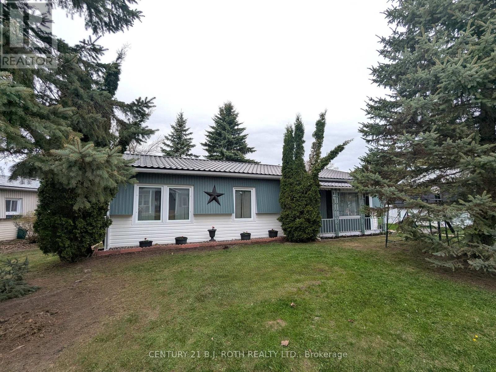Property at 66 LINDEN LANE image 4