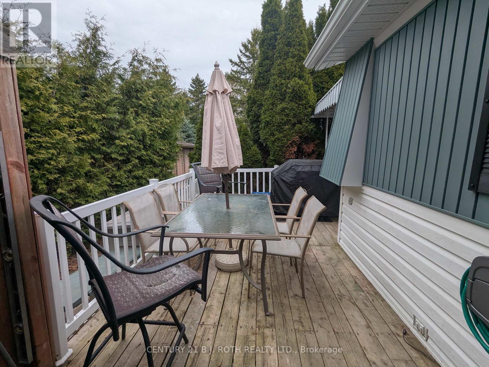66 Linden Lane, Innisfil, Ontario  L9S 1P2 - Photo 9 - N12147773