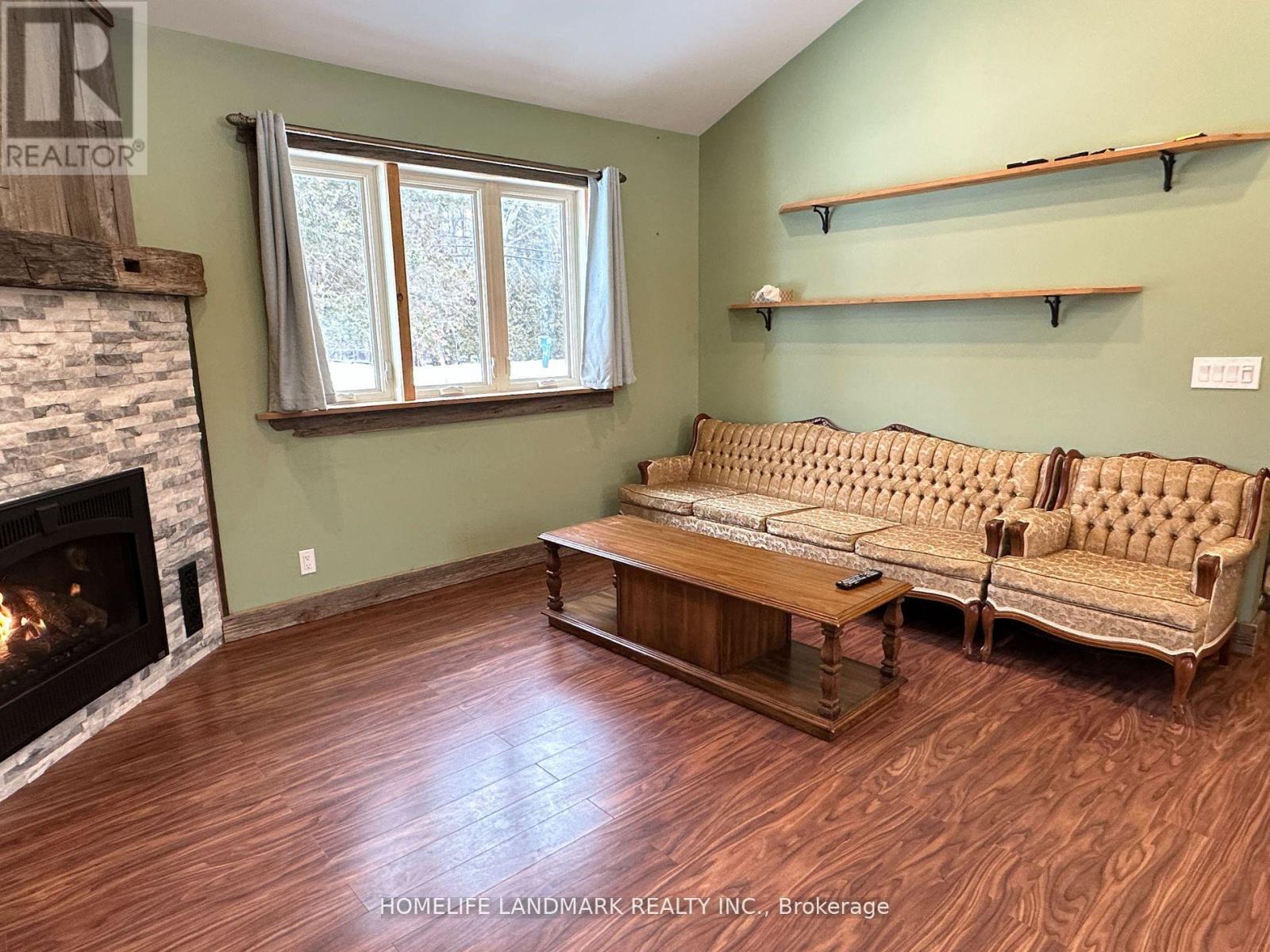 9765 Morning Glory Road, Georgina, Ontario  L0E 1N0 - Photo 4 - N12147833
