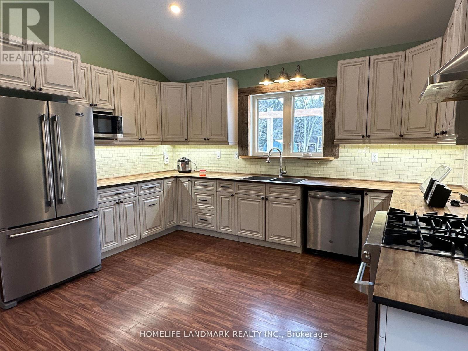 9765 Morning Glory Road, Georgina, Ontario  L0E 1N0 - Photo 6 - N12147833