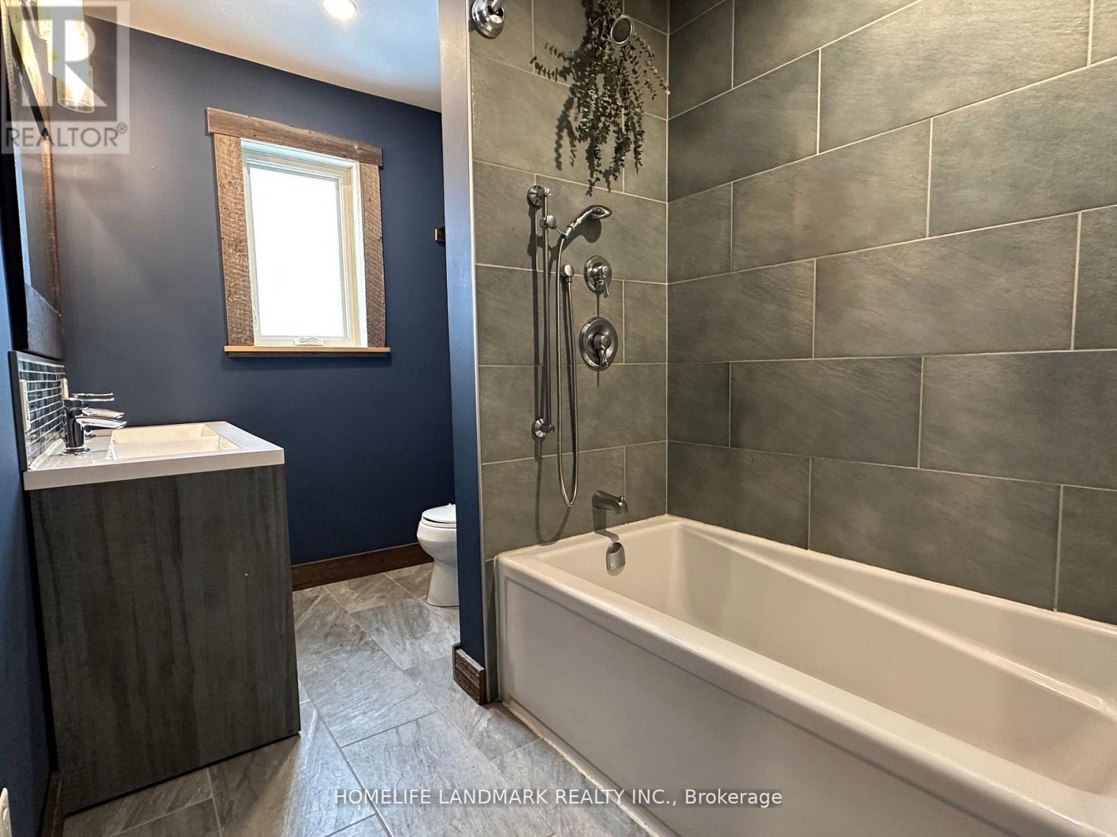 9765 Morning Glory Road, Georgina, Ontario  L0E 1N0 - Photo 9 - N12147833
