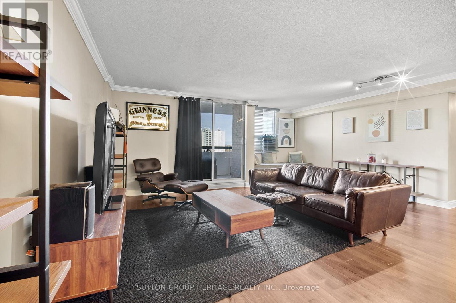 706 - 1 Royal Orchard Boulevard, Markham, Ontario  L3T 3C2 - Photo 10 - N12147837