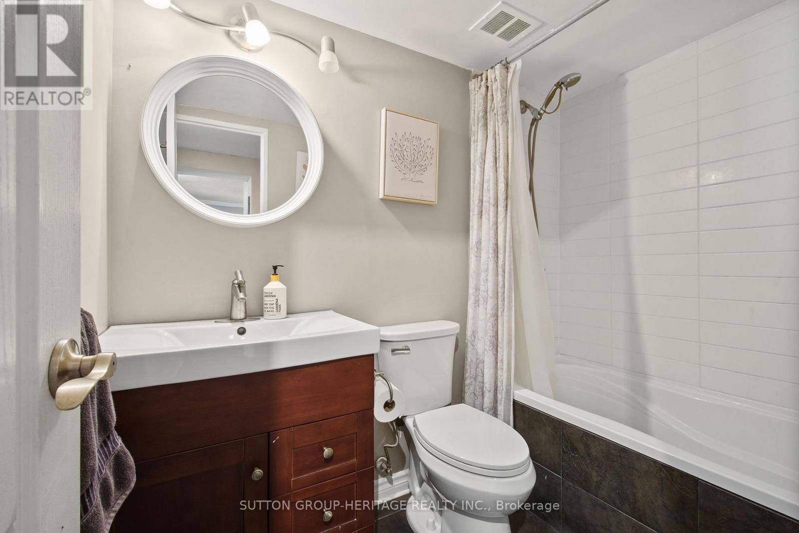 706 - 1 Royal Orchard Boulevard, Markham, Ontario  L3T 3C2 - Photo 22 - N12147837
