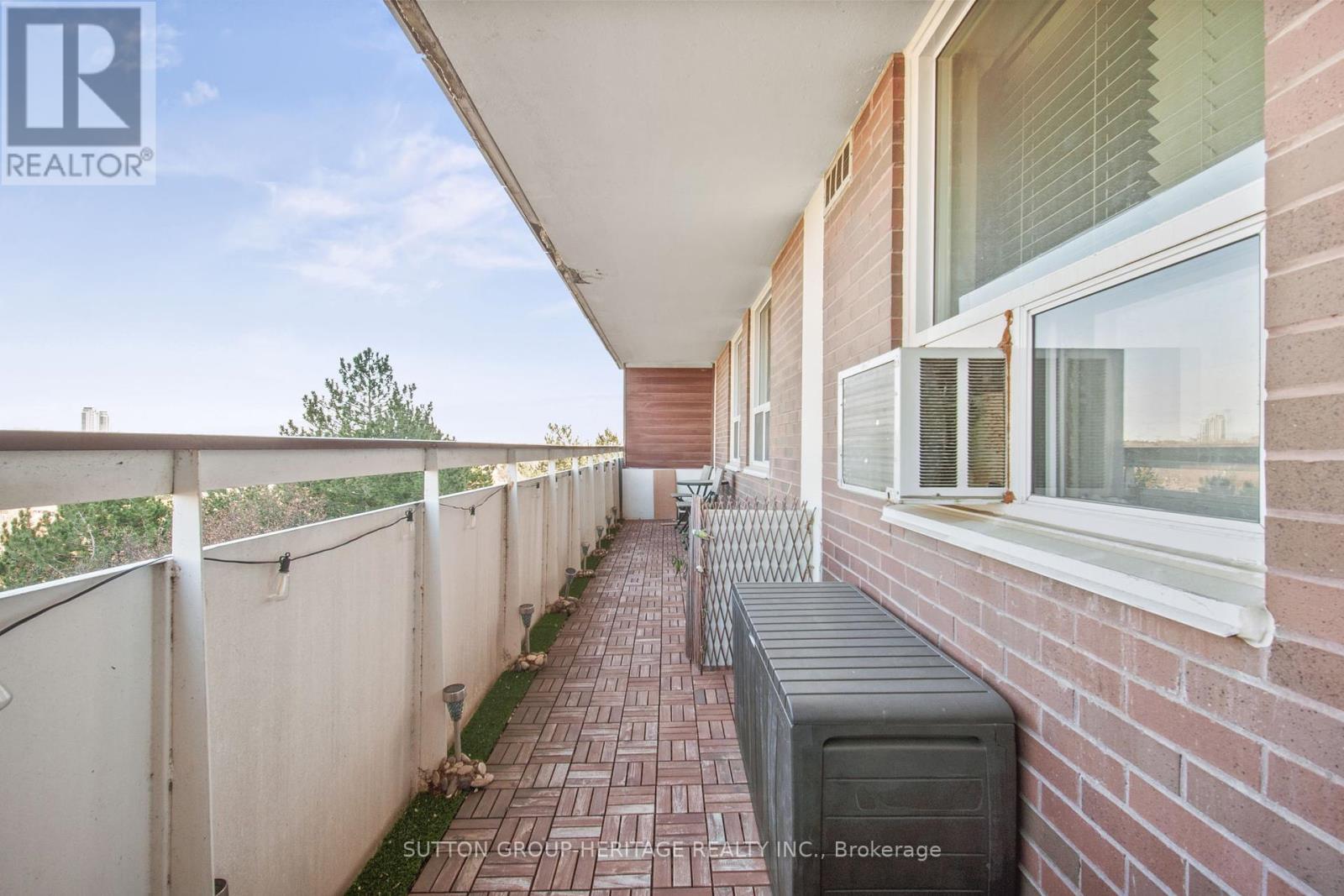 706 - 1 Royal Orchard Boulevard, Markham, Ontario  L3T 3C2 - Photo 24 - N12147837