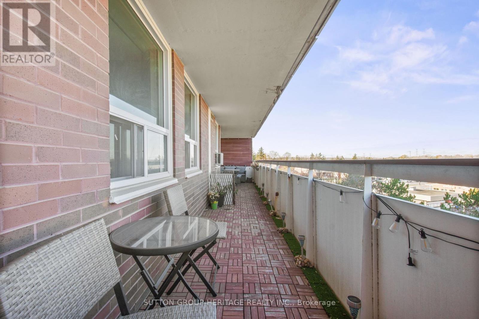 706 - 1 Royal Orchard Boulevard, Markham, Ontario  L3T 3C2 - Photo 25 - N12147837