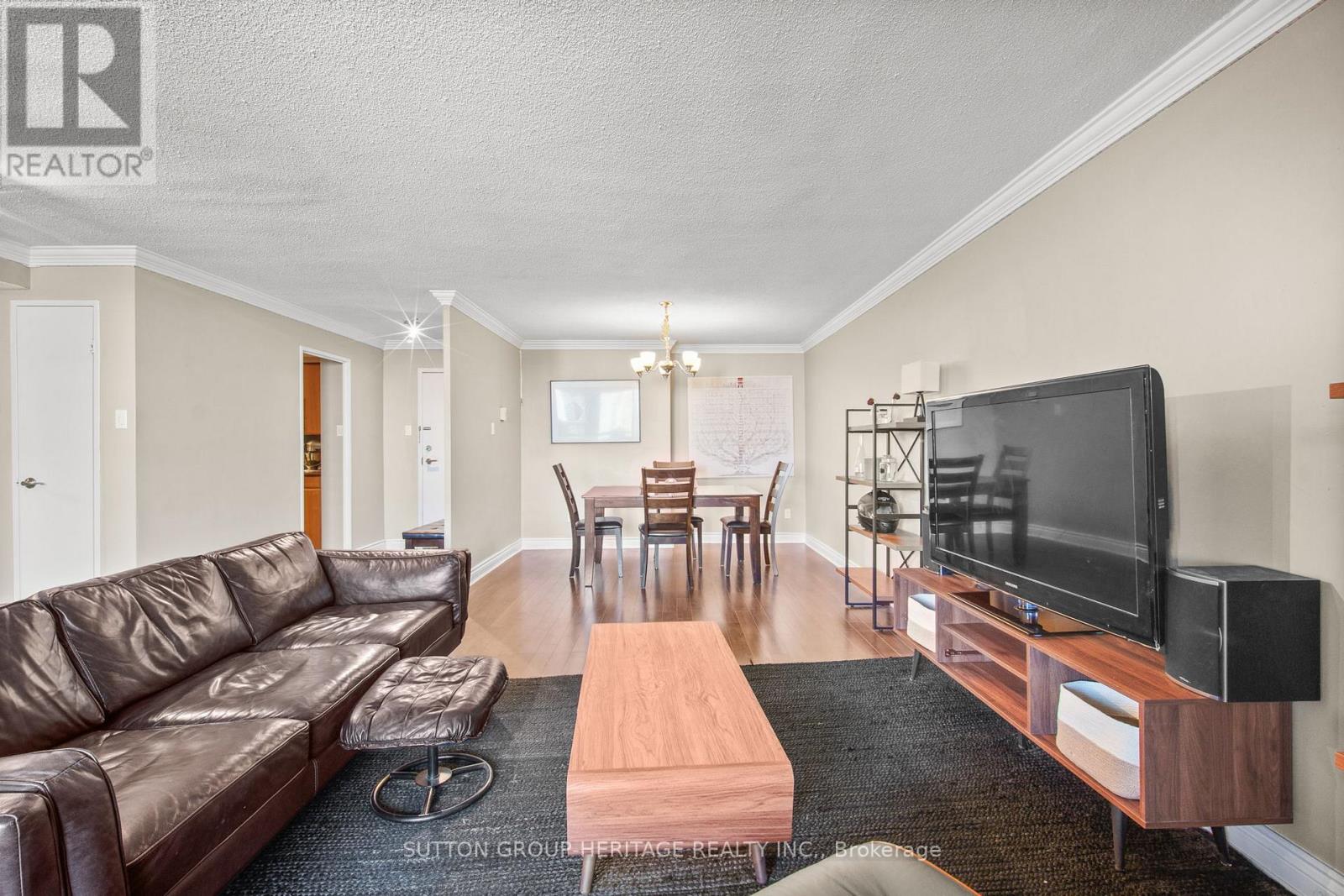 706 - 1 Royal Orchard Boulevard, Markham, Ontario  L3T 3C2 - Photo 4 - N12147837