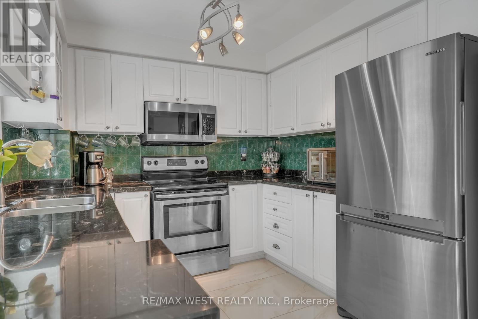 19 Darling Crescent, New Tecumseth (Alliston), Ontario  L9R 1P7 - Photo 5 - N12147843