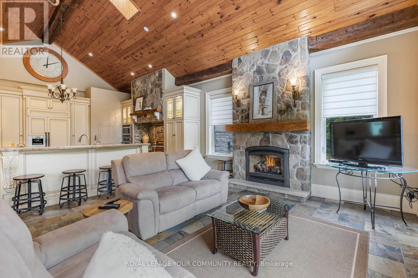 25 Riverstone Court, East Gwillimbury, Ontario  L0G 1V0 - Photo 25 - N12147860