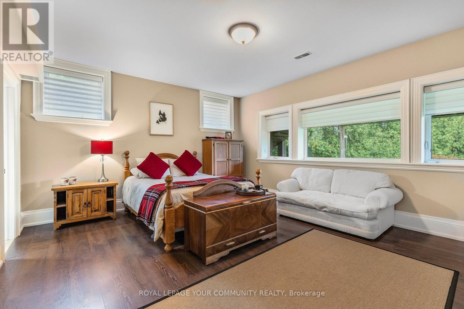 25 Riverstone Court, East Gwillimbury, Ontario  L0G 1V0 - Photo 39 - N12147860