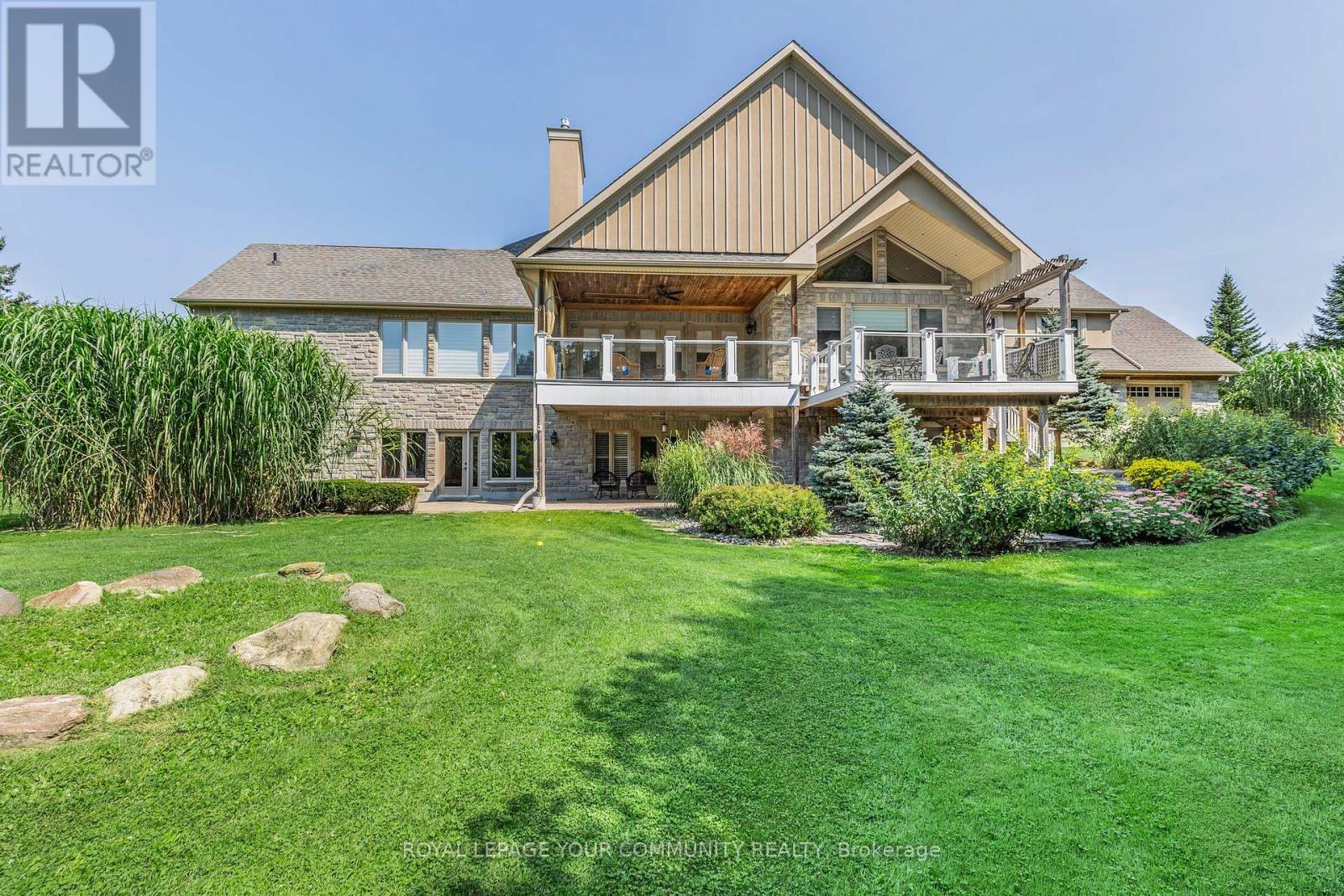 25 Riverstone Court, East Gwillimbury, Ontario  L0G 1V0 - Photo 8 - N12147860
