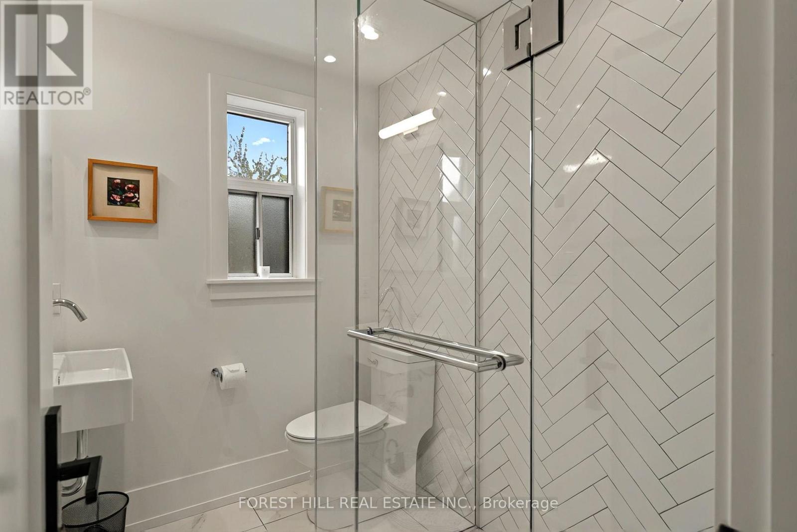 134 Tyrrel Avenue, Toronto, Ontario  M6G 2G5 - Photo 36 - C12147495