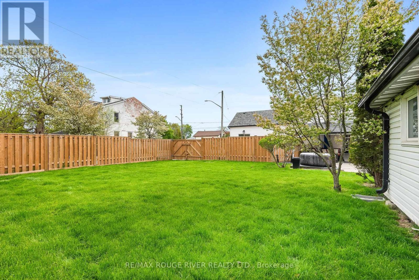 61 Liberty Street S, Clarington, Ontario  L1C 2N6 - Photo 38 - E12147299