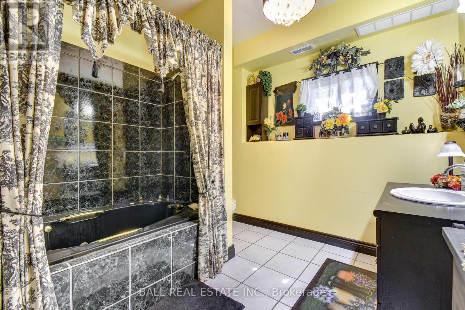 80 Jack White Road, North Kawartha, Ontario  K0L 1A0 - Photo 13 - X12147918