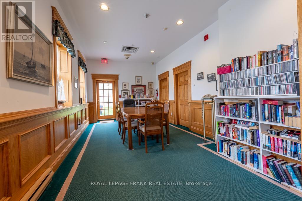 9 Eglington Street, Kawartha Lakes, Ontario  K9V 6K6 - Photo 43 - X12147941
