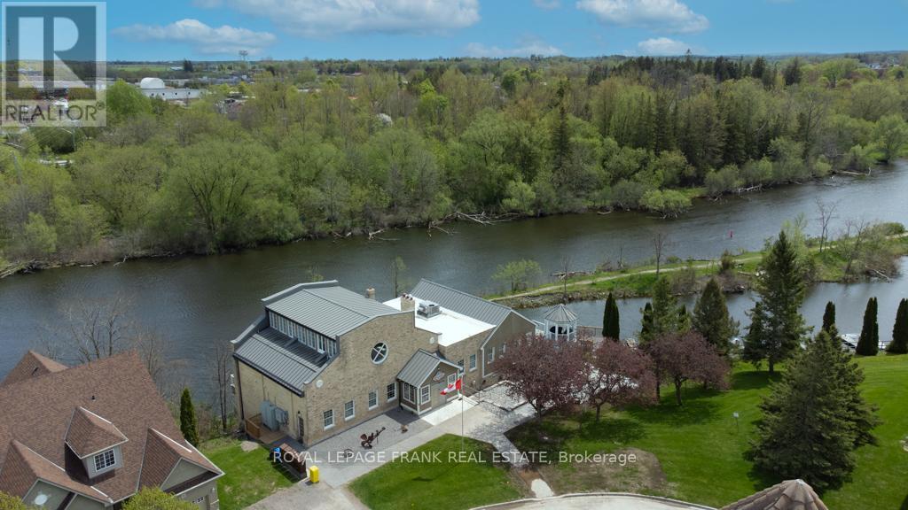 9 Eglington Street, Kawartha Lakes, Ontario  K9V 6K6 - Photo 31 - X12147941