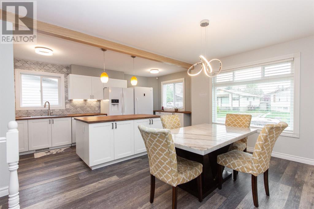 Property at 6580 58 Avenue image 3
