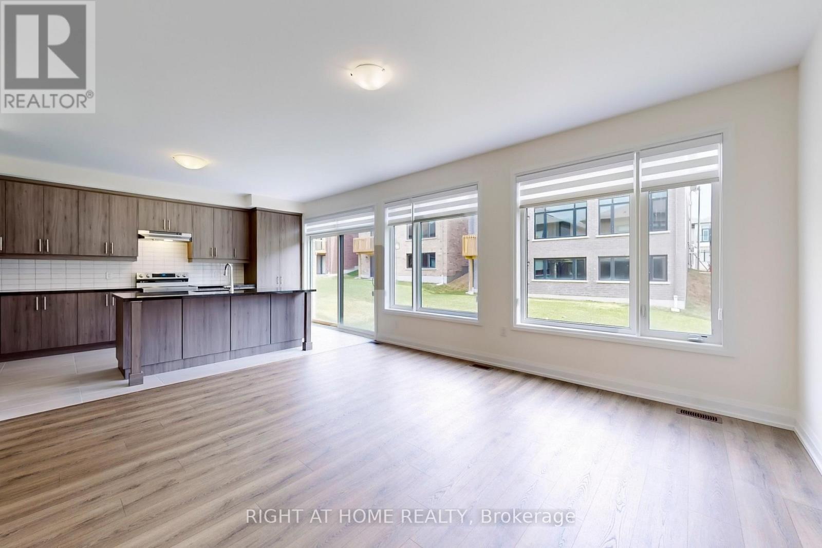 11 Calypso Avenue, Springwater, Ontario  L9X 2E1 - Photo 10 - S12101942