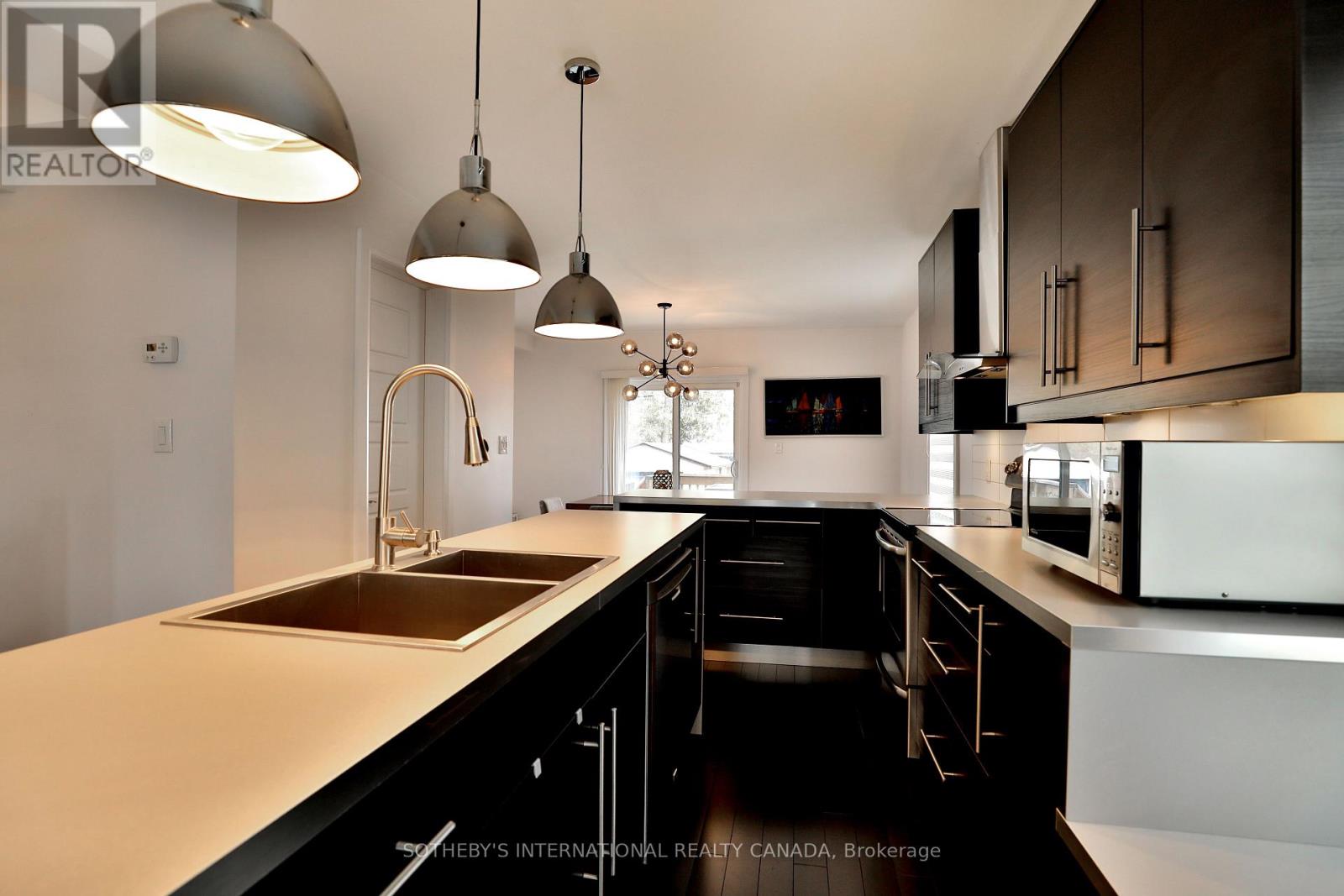 49 Poplar Avenue, Toronto, Ontario  M9B 3R5 - Photo 12 - W12147761