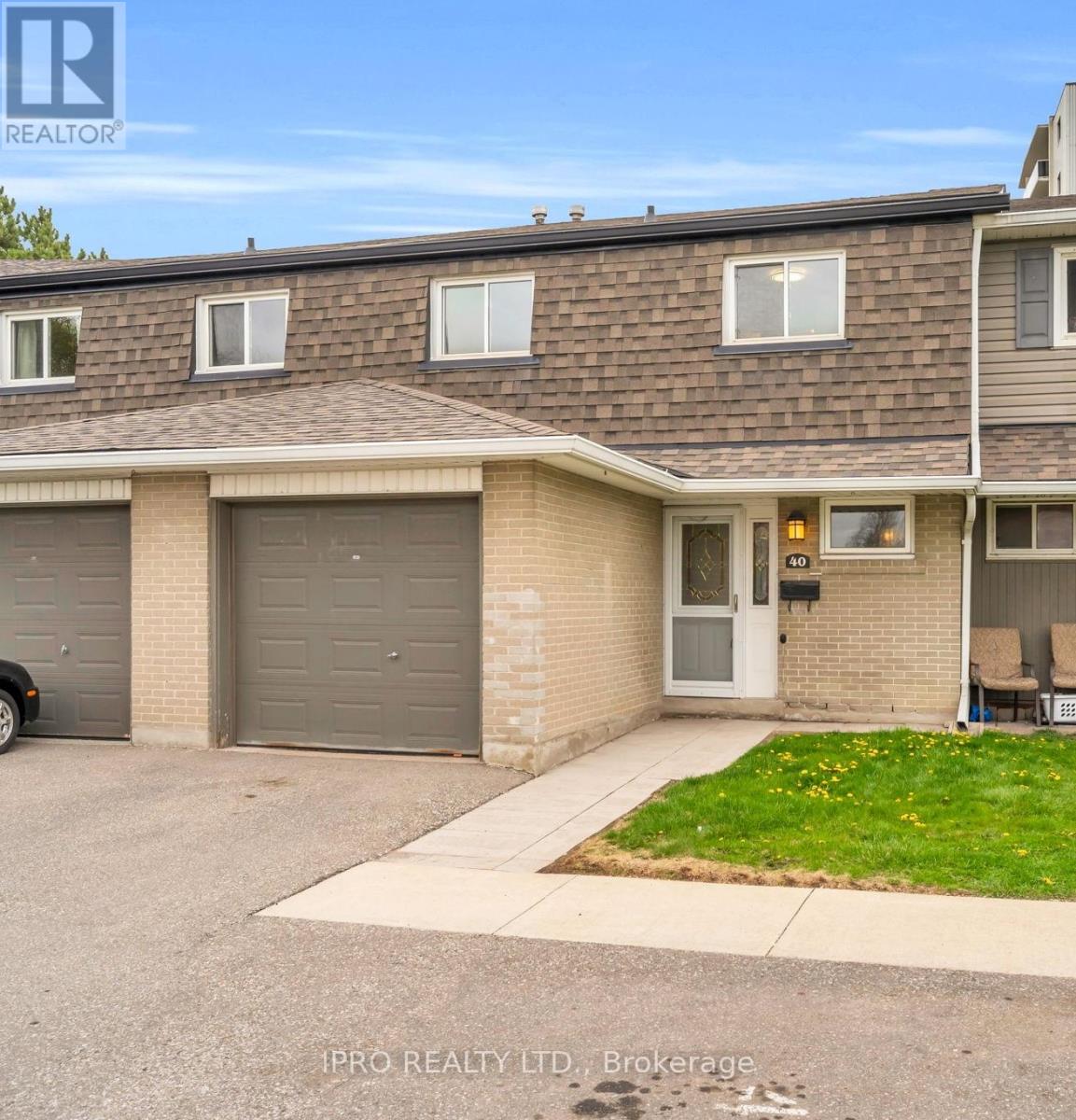 40 VILLAGE COURT, brampton (brampton east), Ontario