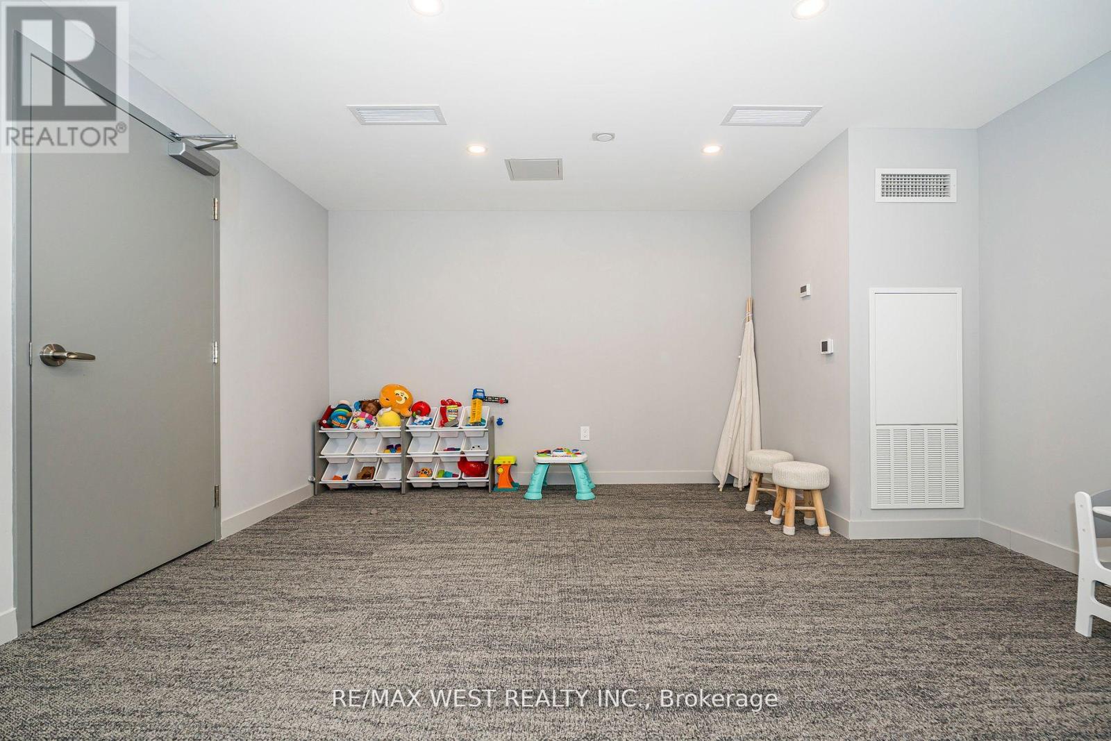 813 - 859 The Queensway S, Toronto, Ontario  M8Z 1M8 - Photo 23 - W12147828