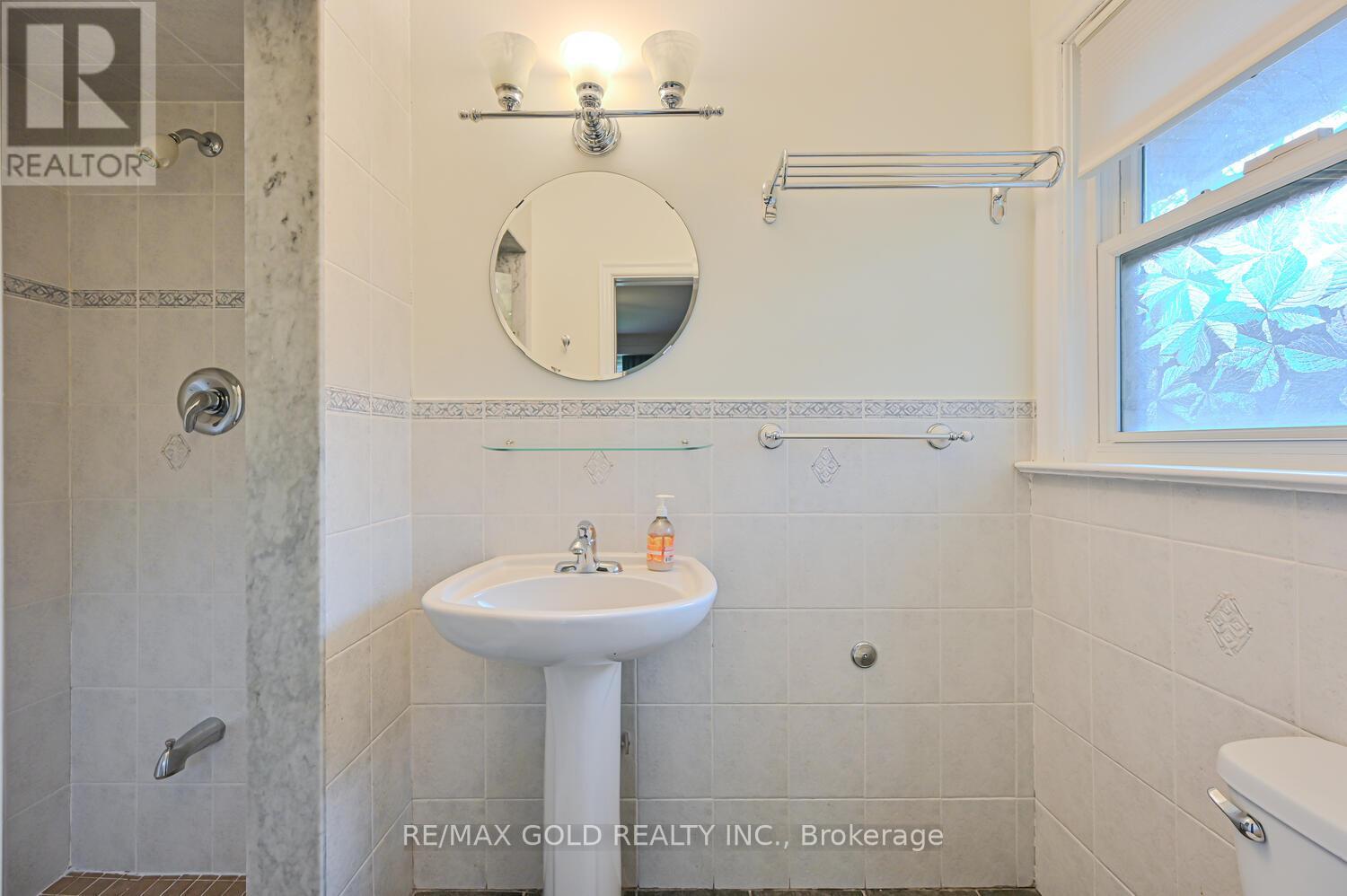 1534 Randor Drive, Mississauga, Ontario  L5J 3C7 - Photo 20 - W12147857