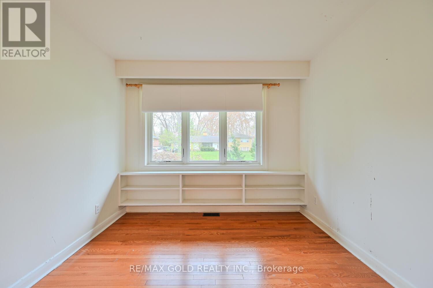1534 Randor Drive, Mississauga, Ontario  L5J 3C7 - Photo 23 - W12147857