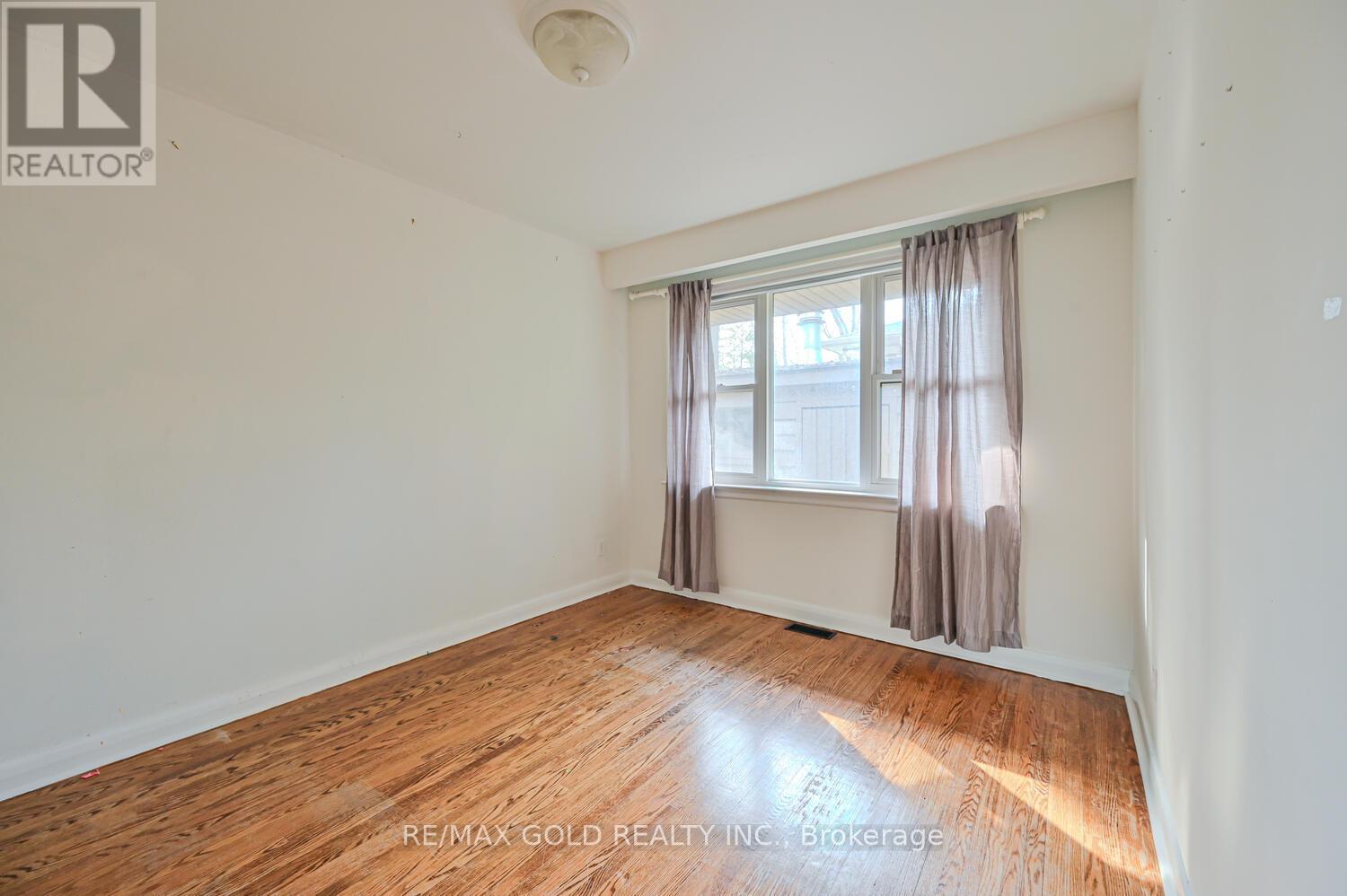 1534 Randor Drive, Mississauga, Ontario  L5J 3C7 - Photo 26 - W12147857