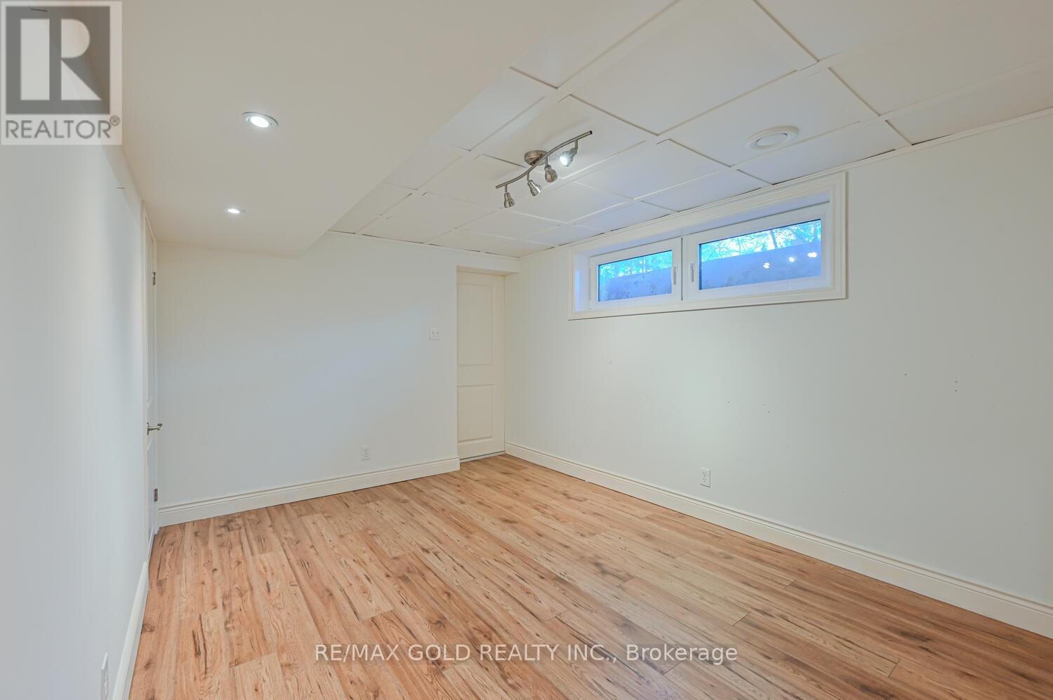 1534 Randor Drive, Mississauga, Ontario  L5J 3C7 - Photo 36 - W12147857