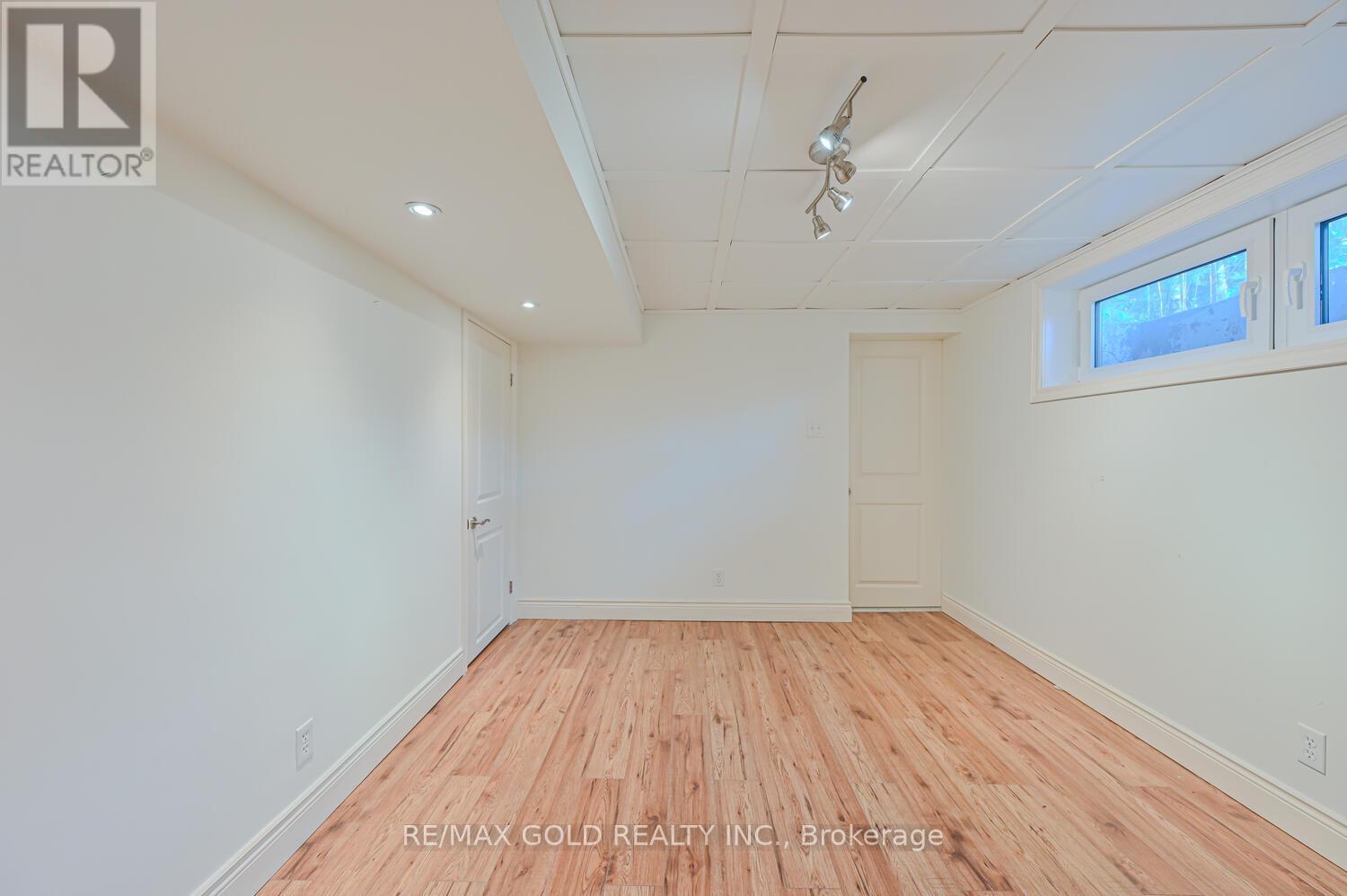 1534 Randor Drive, Mississauga, Ontario  L5J 3C7 - Photo 38 - W12147857