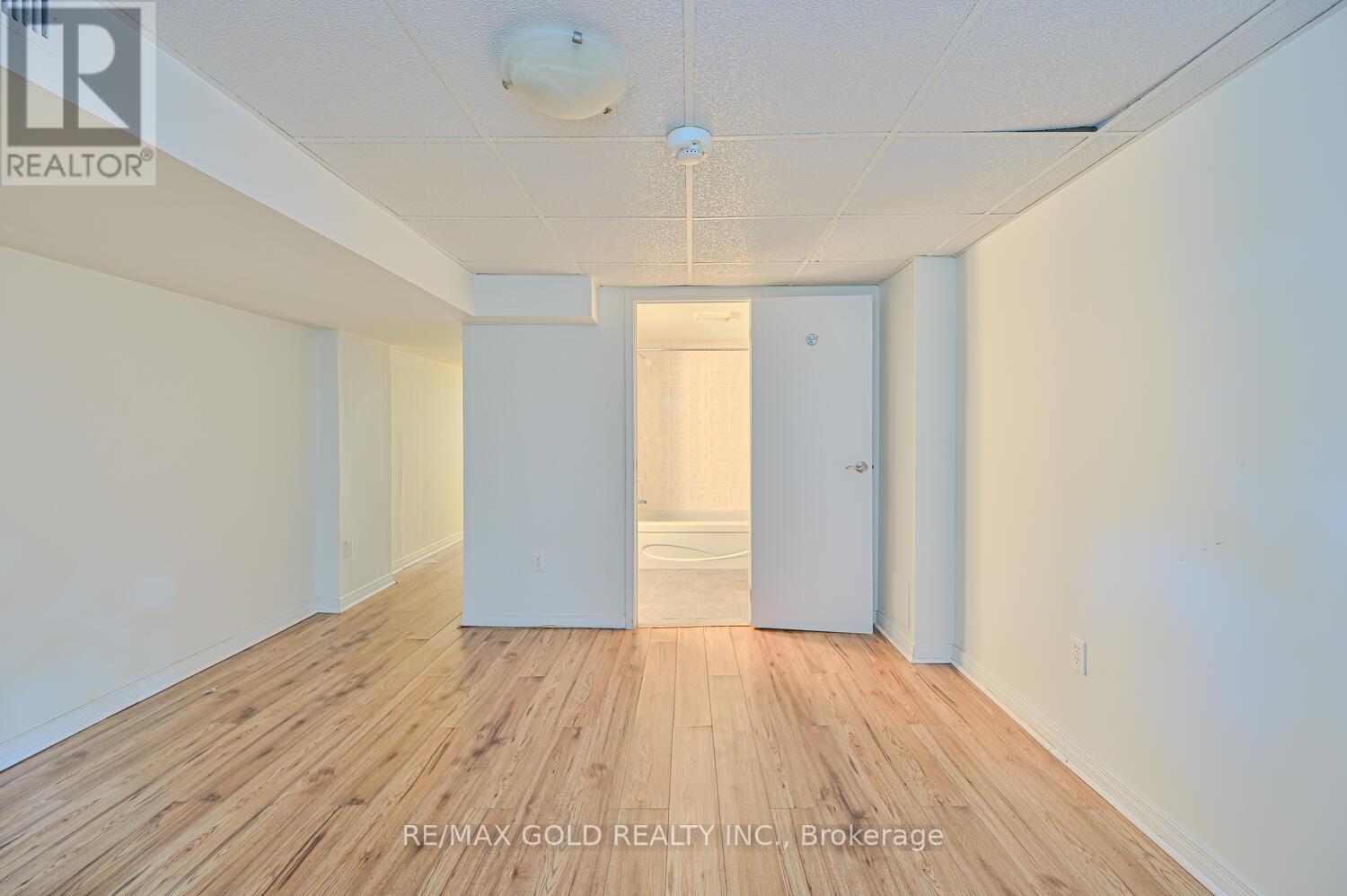 1534 Randor Drive, Mississauga, Ontario  L5J 3C7 - Photo 43 - W12147857