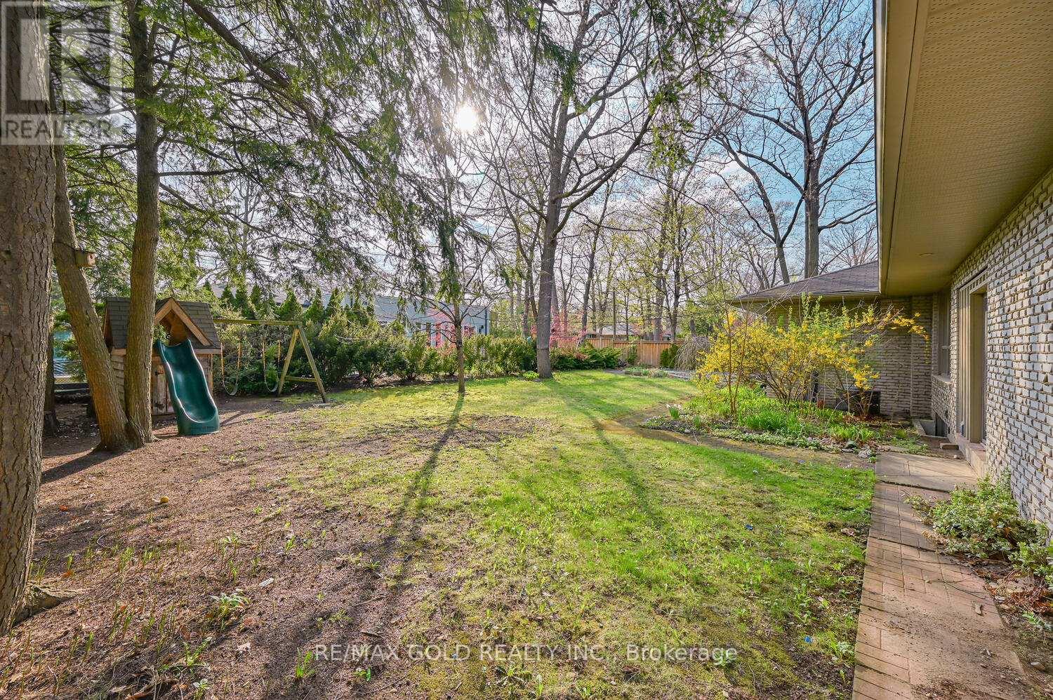 1534 Randor Drive, Mississauga, Ontario  L5J 3C7 - Photo 47 - W12147857