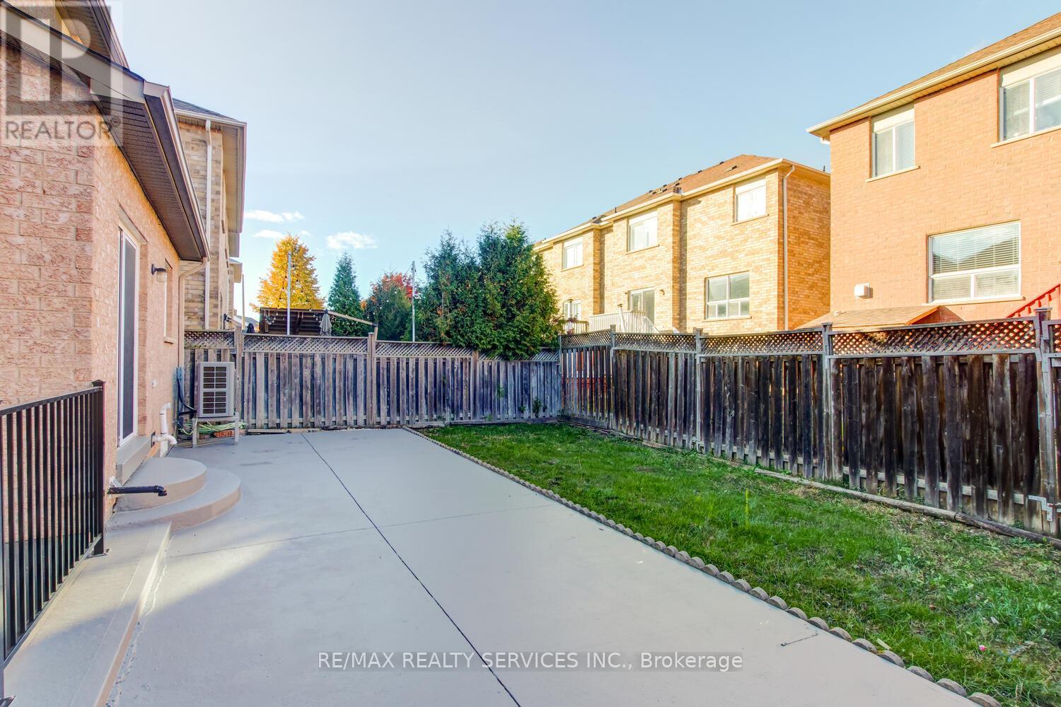44 Lormel Gate, Brampton, Ontario  L7A 2R6 - Photo 44 - W12147874