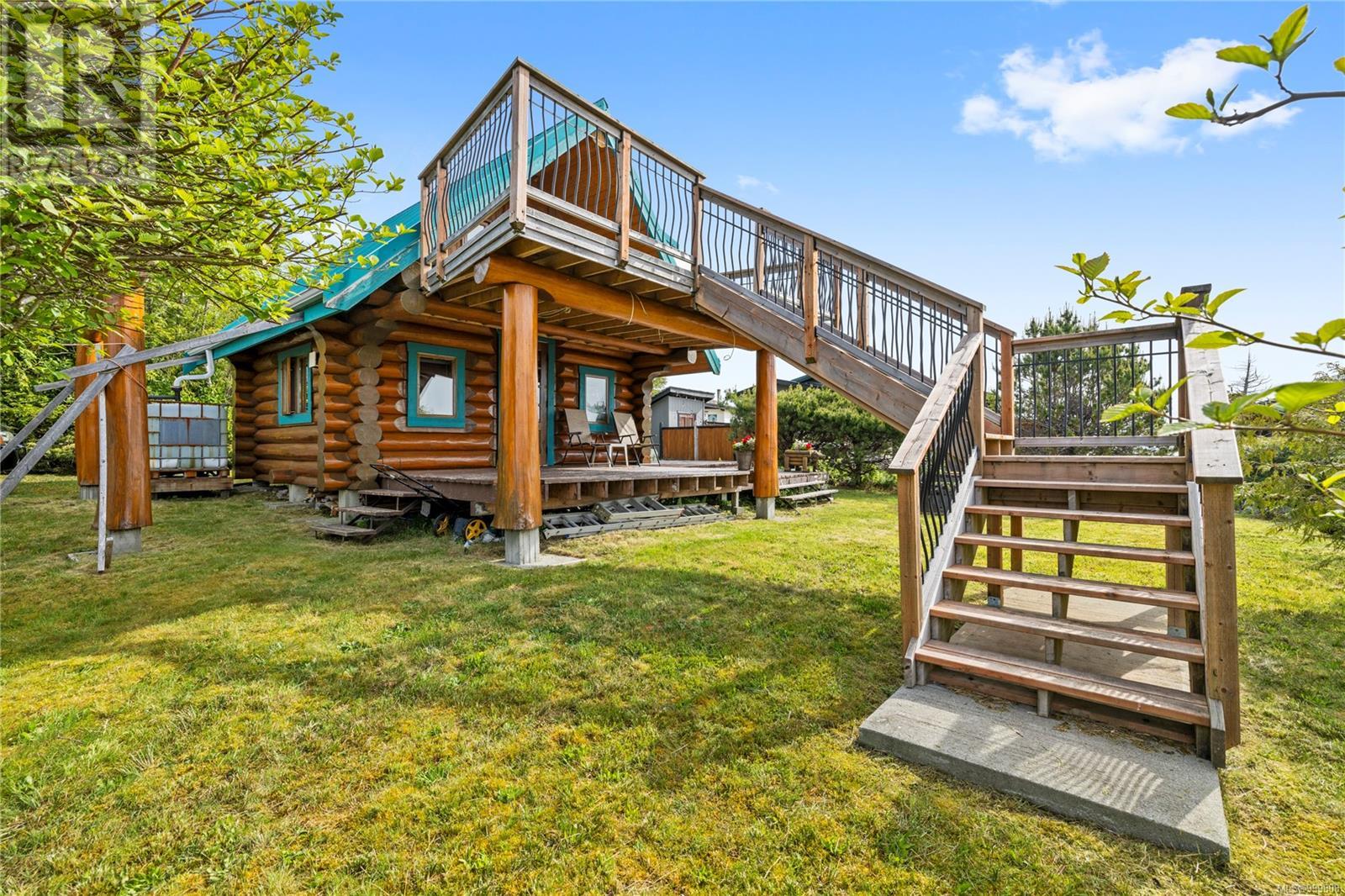 1082 Sixth Ave, Ucluelet, British Columbia