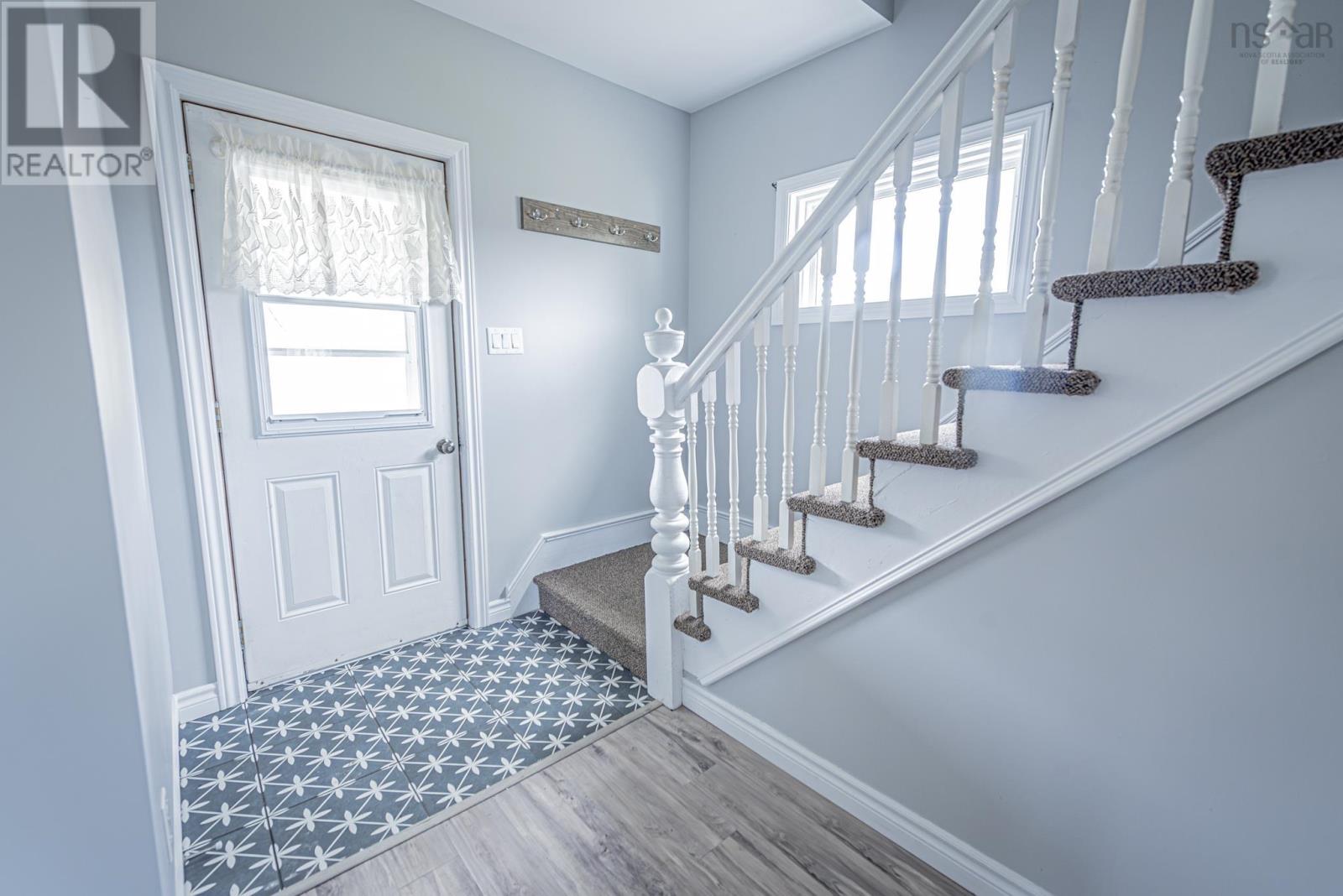 Property at 225 Munroe Avenue image 2