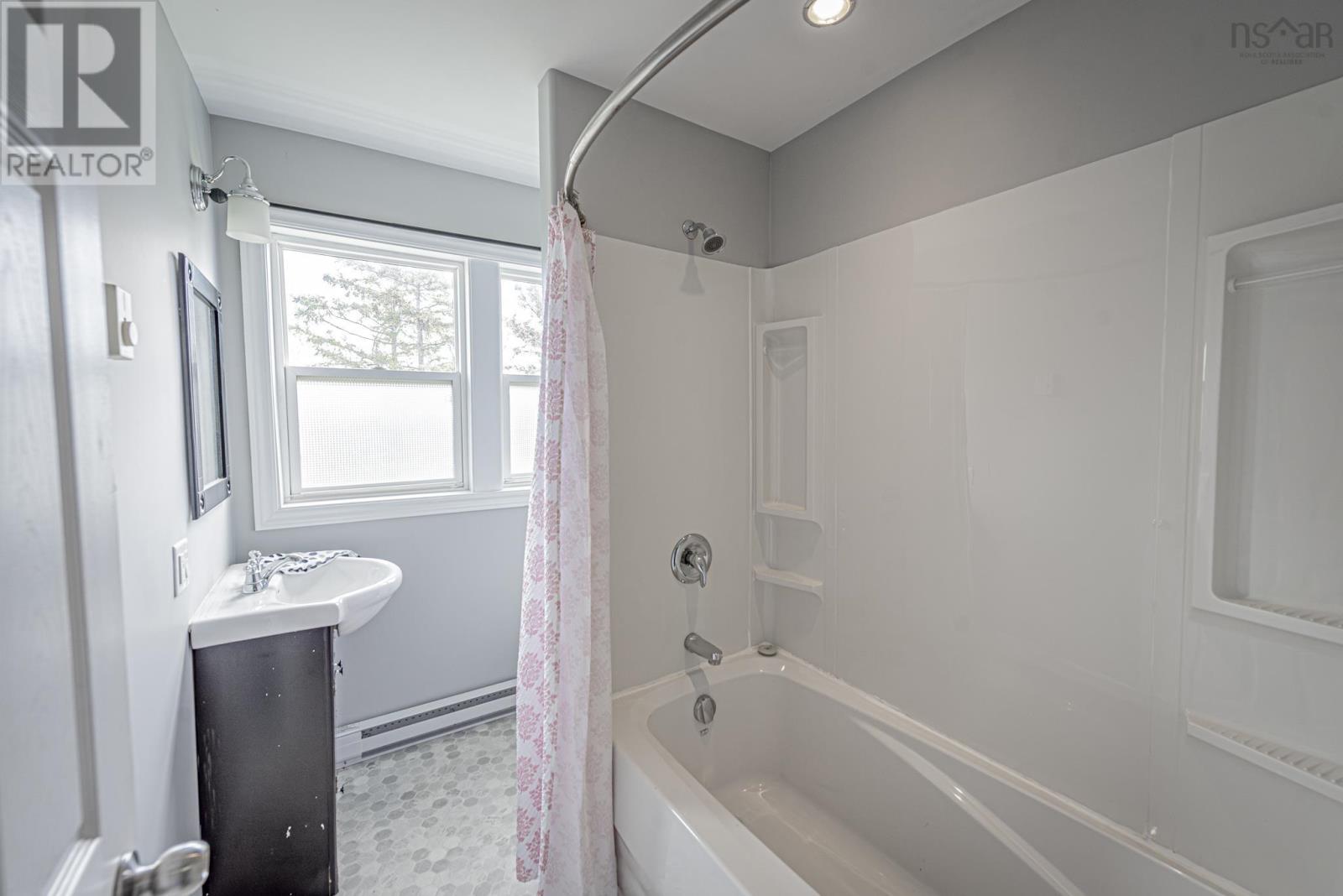 225 Munroe Avenue, New Glasgow, Nova Scotia  B2H 2E9 - Photo 33 - 202510959