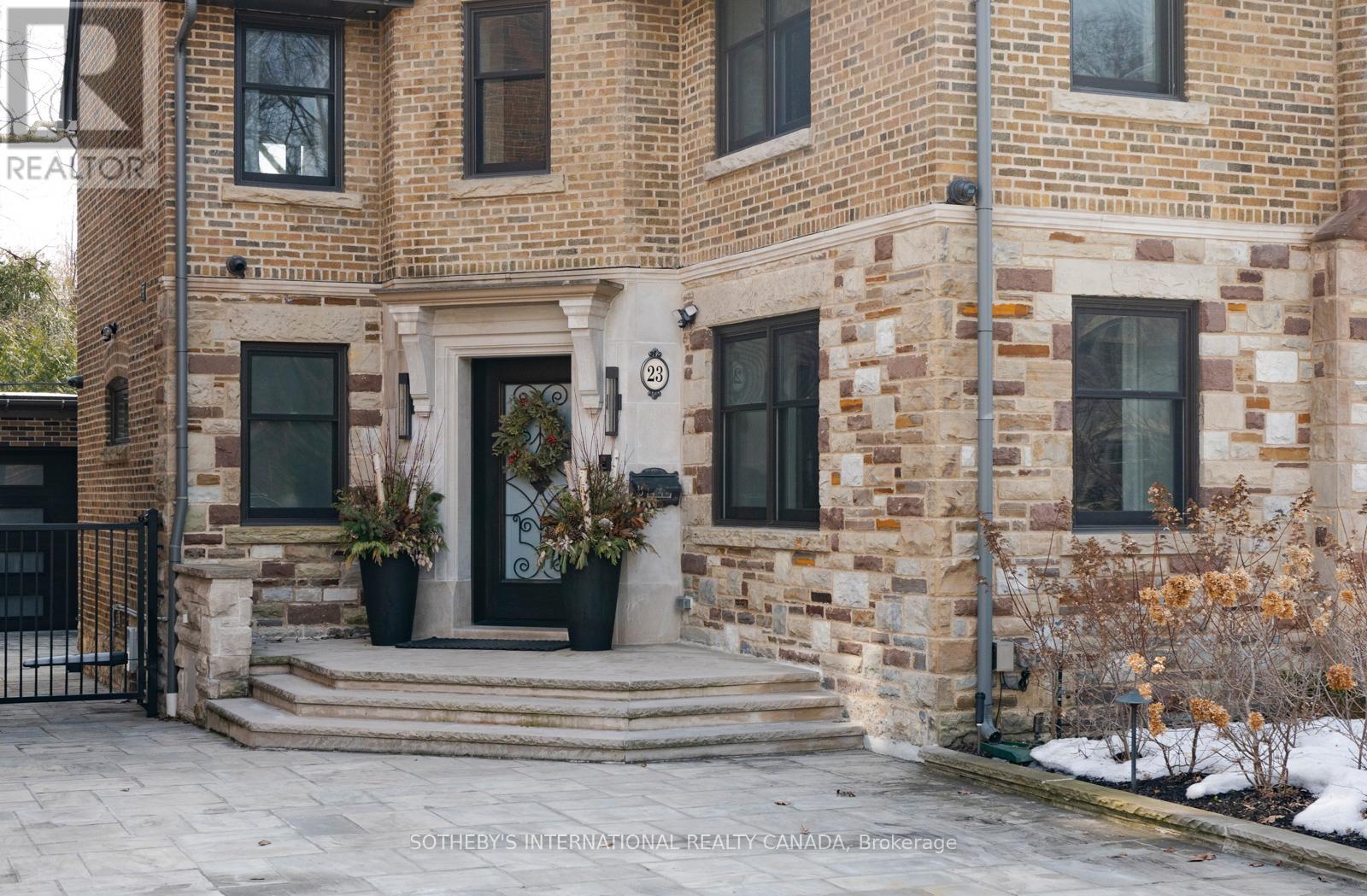 Property at 23 DOUGLAS DRIVE image 2