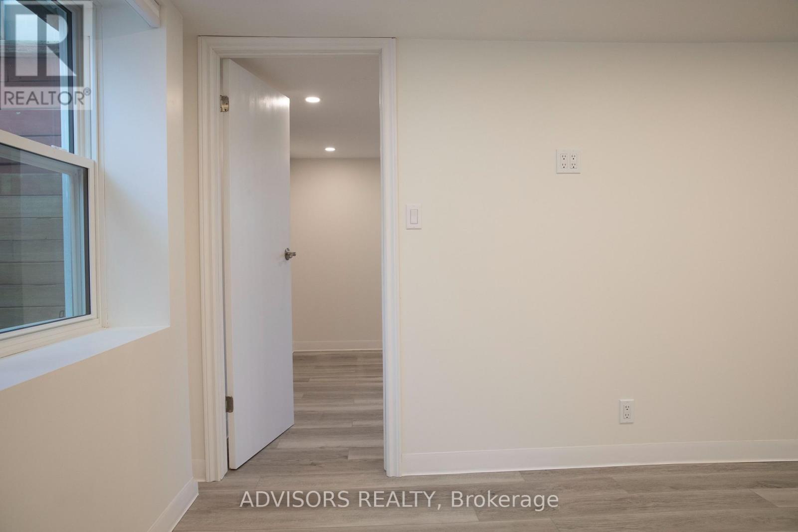 2 - 310 West 2nd Street, Hamilton, Ontario  L9C 3H2 - Photo 8 - X12147794