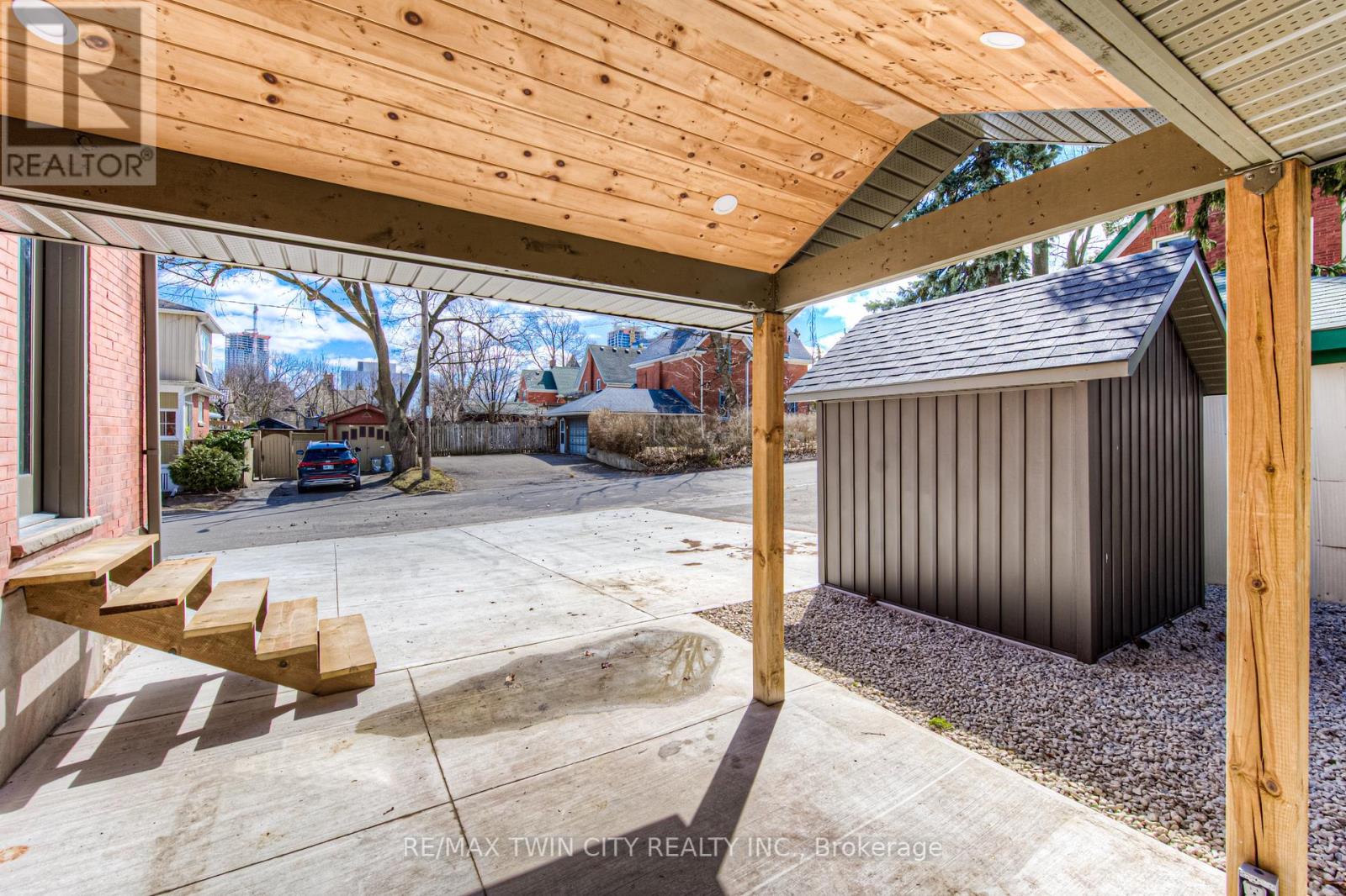 31 Dekay Street, Waterloo, Ontario  N2H 3T4 - Photo 45 - X12147836